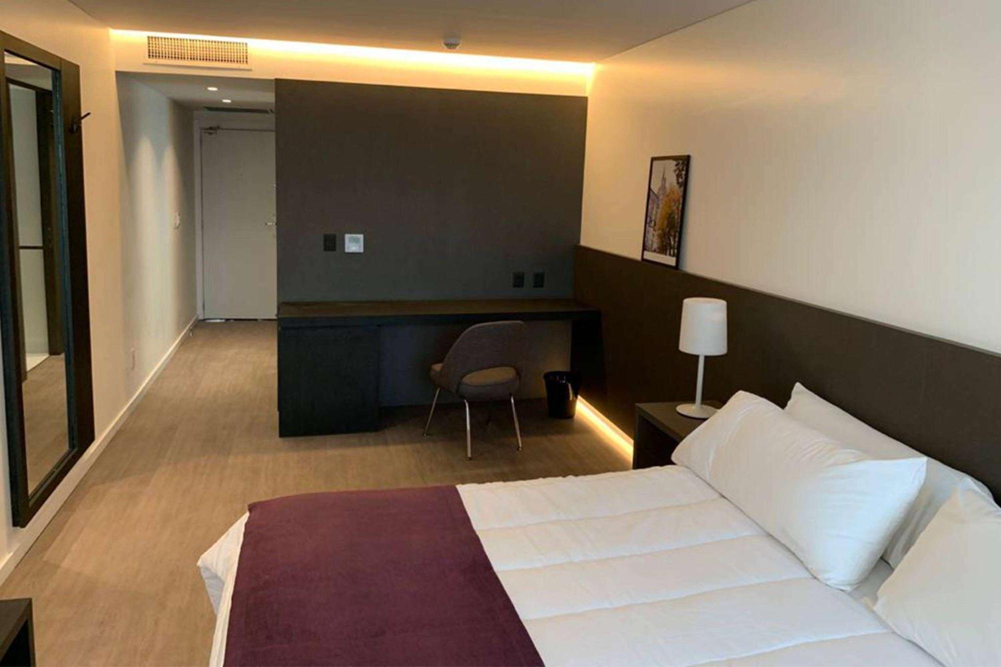 Hotel Dazzler By Wyndham La Plata Extérieur photo