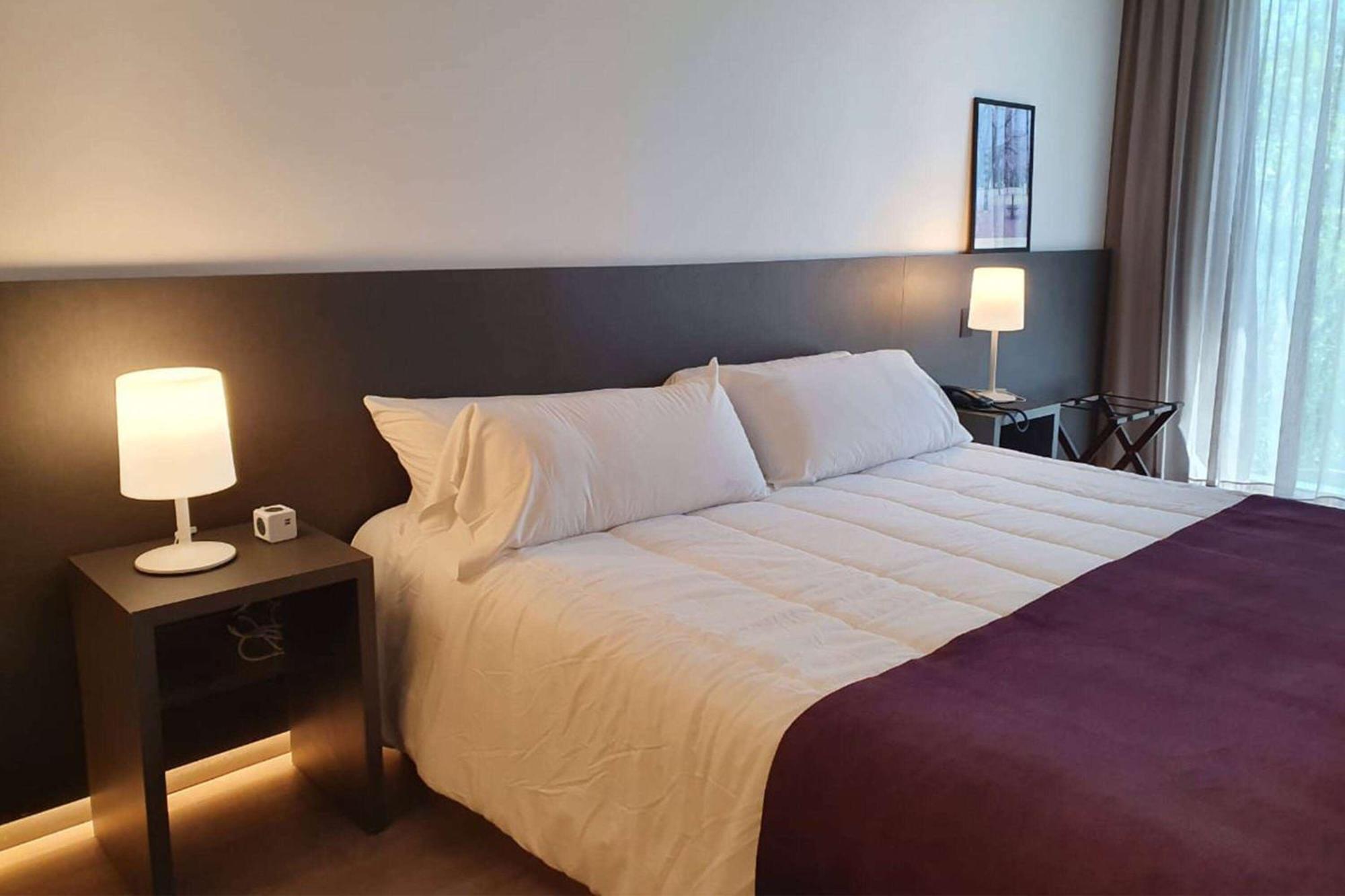 Hotel Dazzler By Wyndham La Plata Extérieur photo