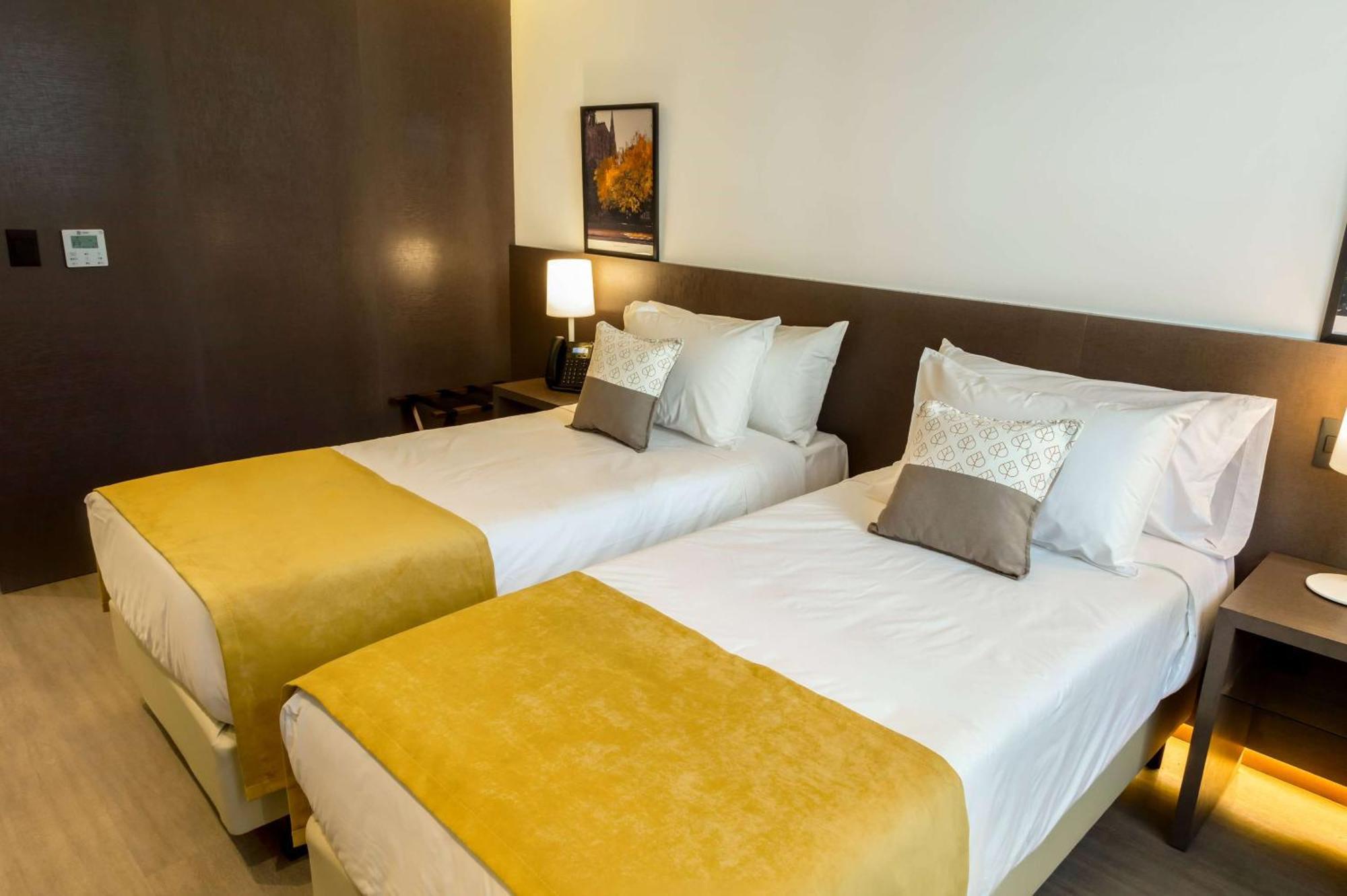 Hotel Dazzler By Wyndham La Plata Extérieur photo