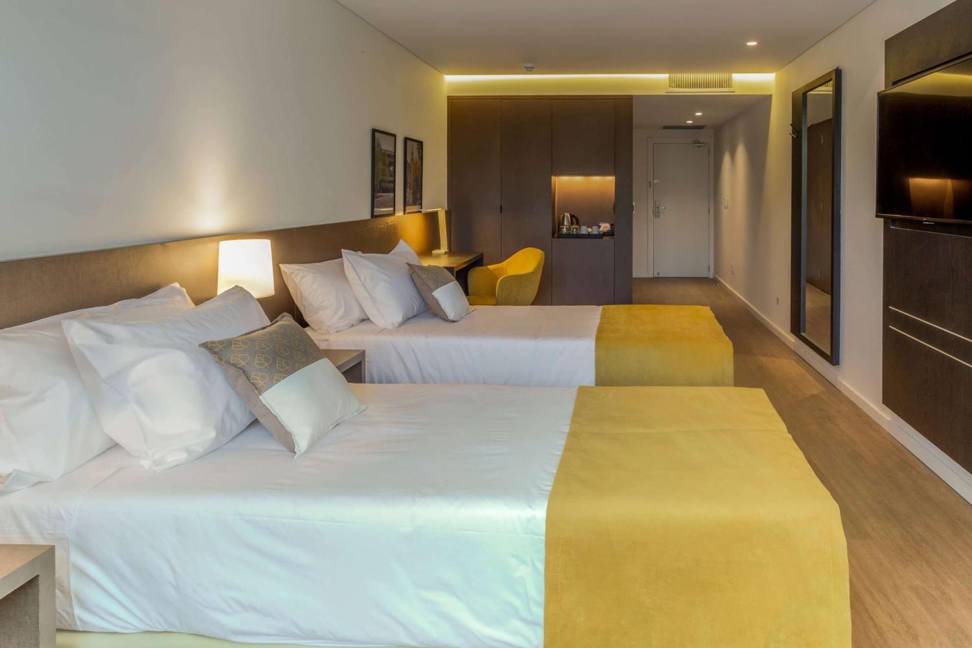 Hotel Dazzler By Wyndham La Plata Extérieur photo